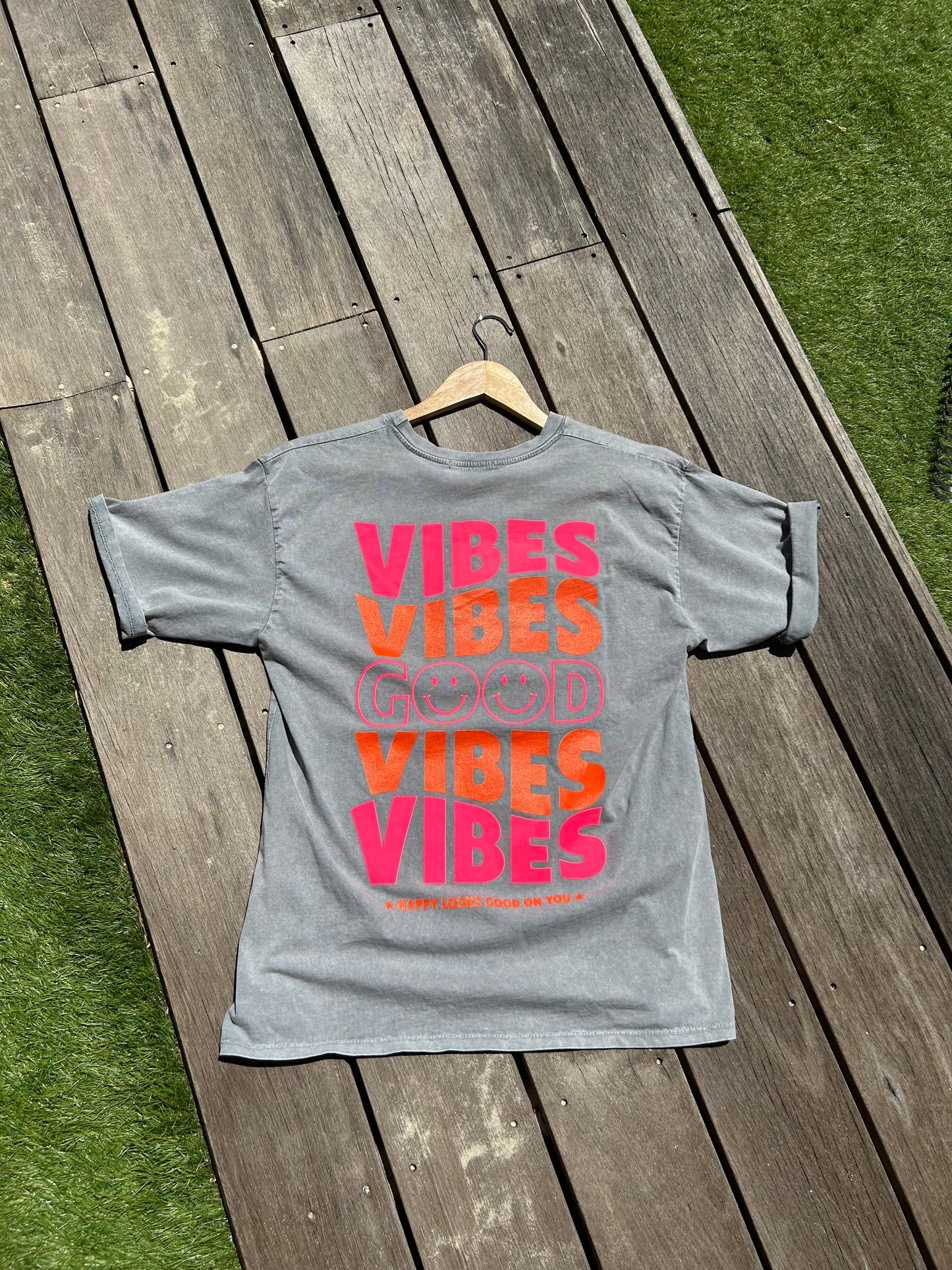 T-shirt Vibes